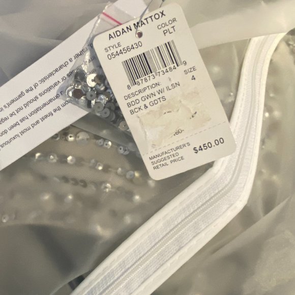 Gorgeous Sequined Gown - Picture 7 of 9